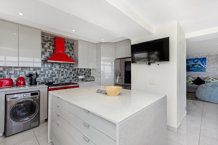 3 Bedroom Property for Sale in Table View Western Cape